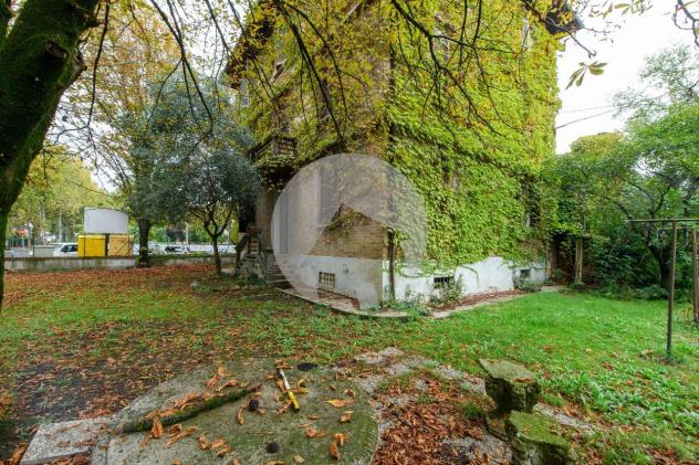 casa indipendente in vendita a Reggio nell'Emilia