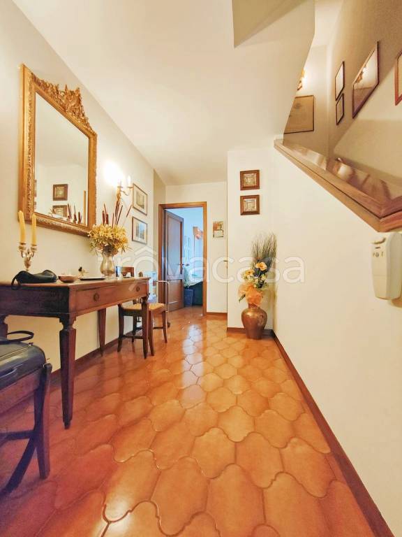 casa indipendente in vendita a Reggio nell'Emilia in zona Baragalla