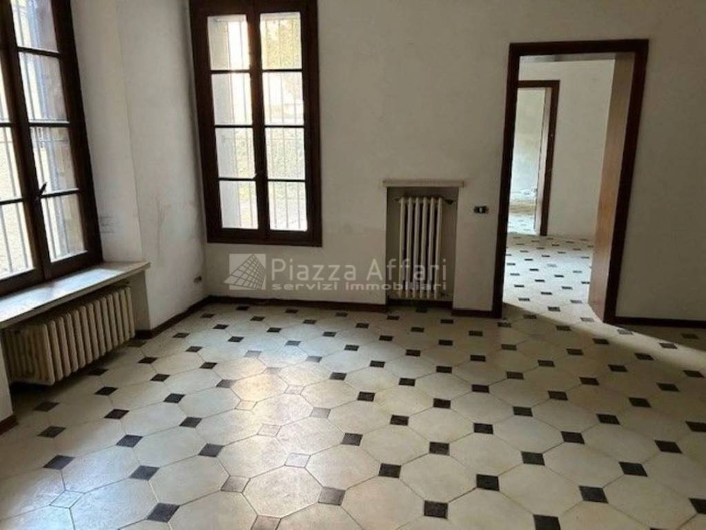 appartamento in vendita a Reggio nell'Emilia in zona Città Storica
