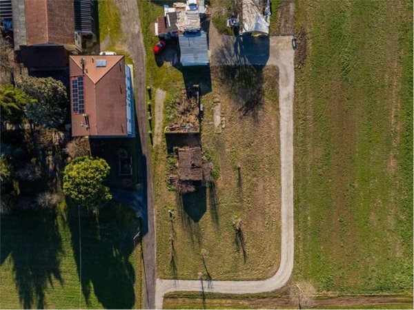 casa indipendente in vendita a Reggio nell'Emilia in zona Fogliano