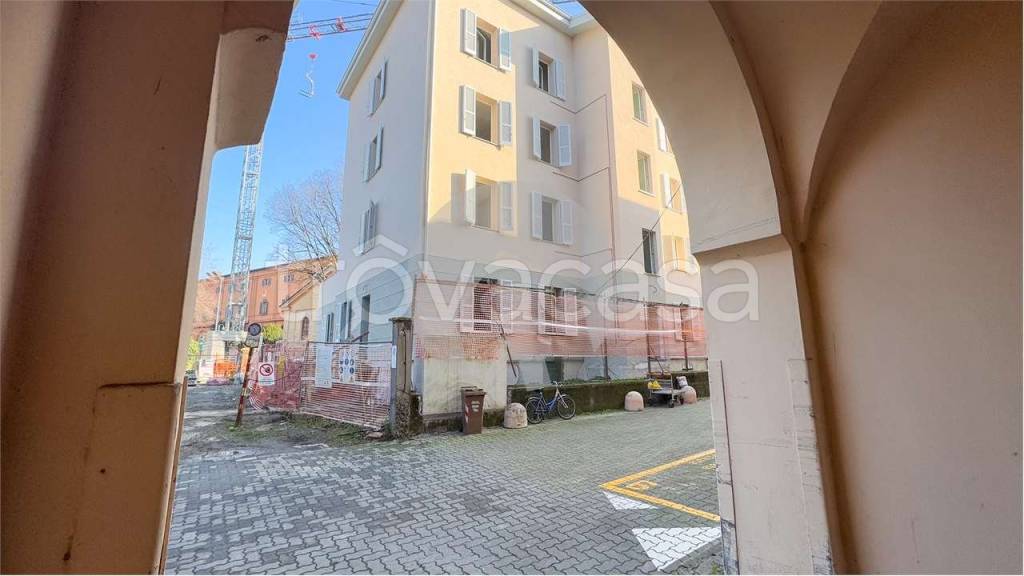 appartamento in vendita a Reggio nell'Emilia in zona Città Storica
