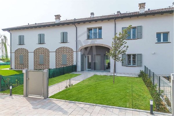 casa indipendente in vendita a Reggio nell'Emilia in zona San Bartolomeo