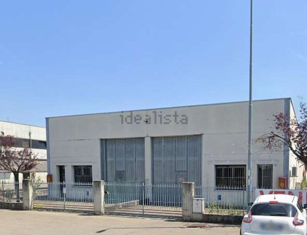 capannone in vendita a Reggio nell'Emilia