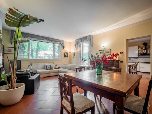 casa indipendente in vendita a Reggio nell'Emilia in zona Città Storica