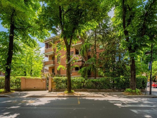appartamento in vendita a Reggio nell'Emilia in zona Città Storica