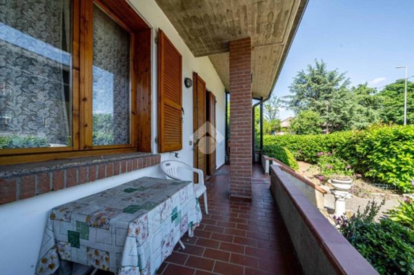 casa indipendente in vendita a Reggio nell'Emilia in zona Baragalla
