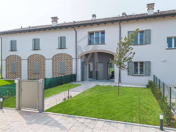 casa indipendente in vendita a Reggio nell'Emilia in zona San Bartolomeo