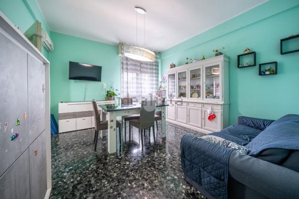 appartamento in vendita a Reggio nell'Emilia in zona Mirabello