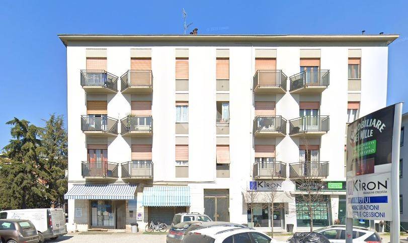 appartamento in vendita a Reggio nell'Emilia in zona Ospizio