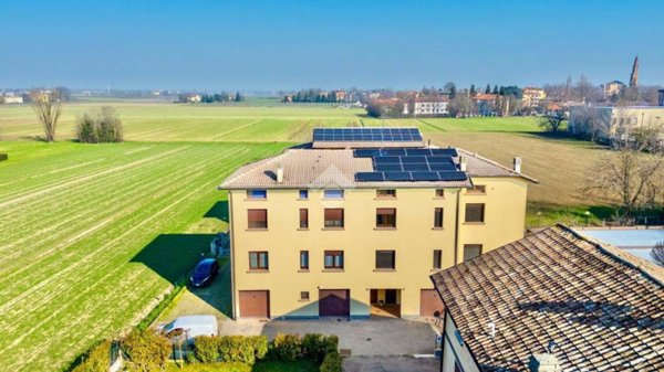 appartamento in vendita a Reggio nell'Emilia in zona Sesso