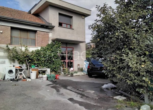 appartamento in vendita a Reggio nell'Emilia in zona Ospizio
