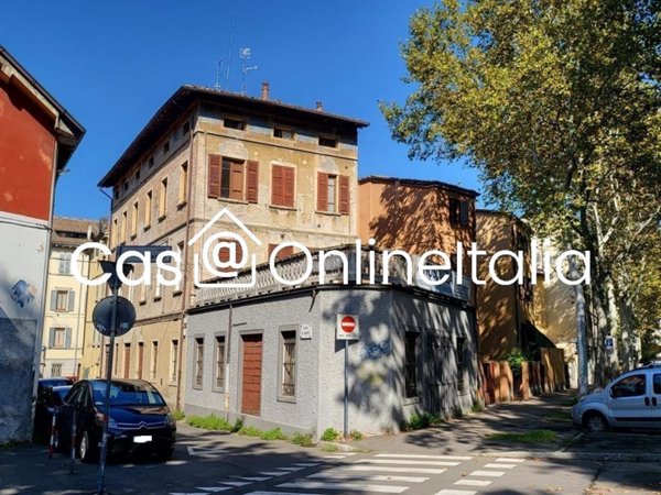 appartamento in vendita a Reggio nell'Emilia in zona Città Storica