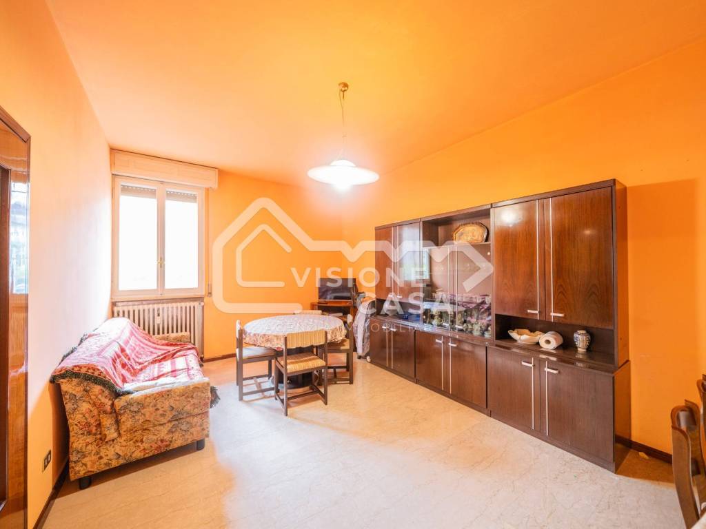 appartamento in vendita a Reggio nell'Emilia in zona Città Storica