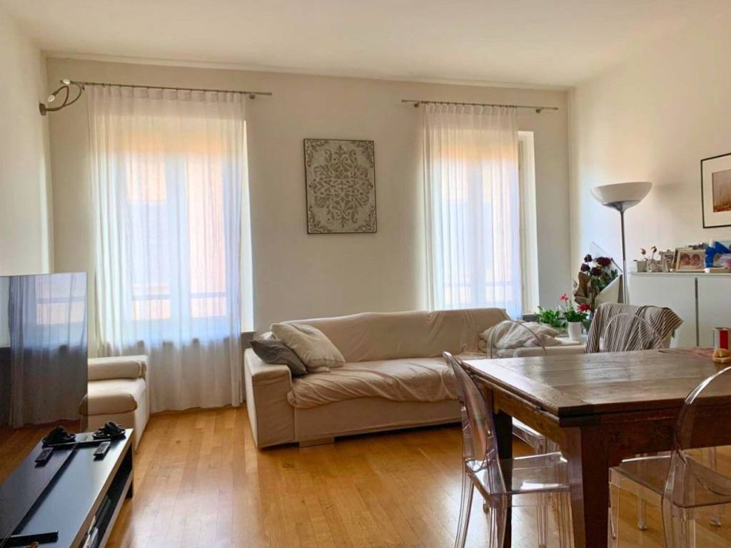 appartamento in vendita a Reggio nell'Emilia in zona Città Storica