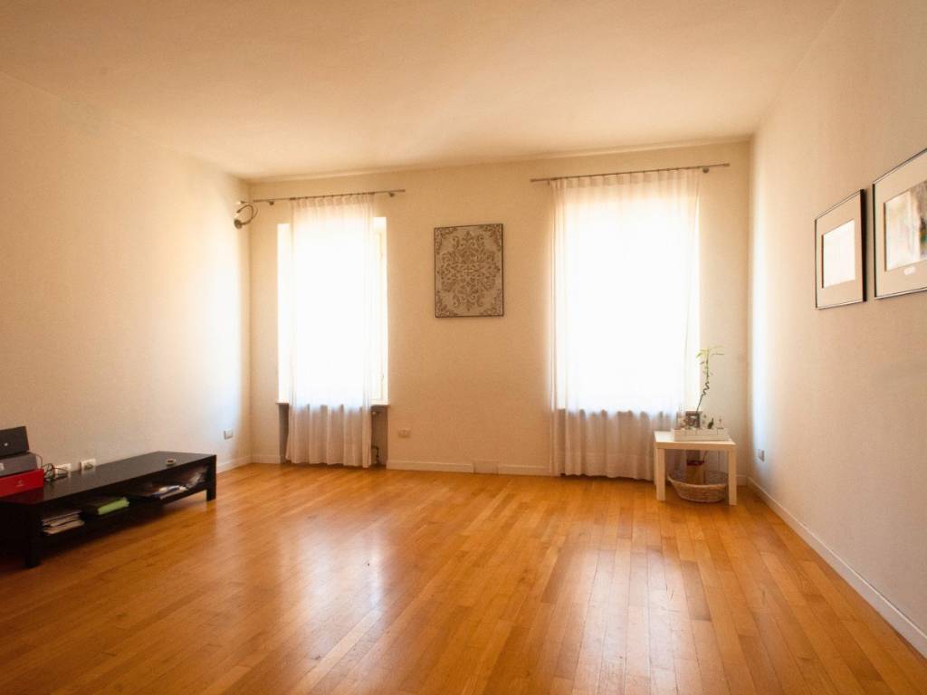appartamento in vendita a Reggio nell'Emilia in zona Città Storica