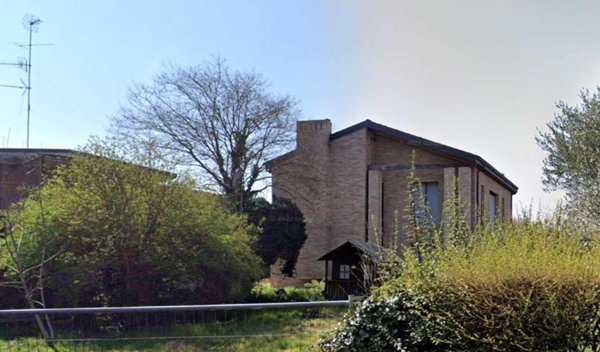 casa indipendente in vendita a Reggio nell'Emilia in zona Città Storica