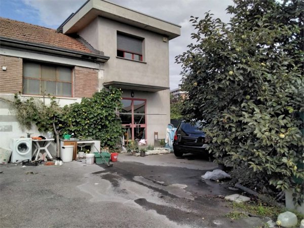 appartamento in vendita a Reggio nell'Emilia in zona Tribunale