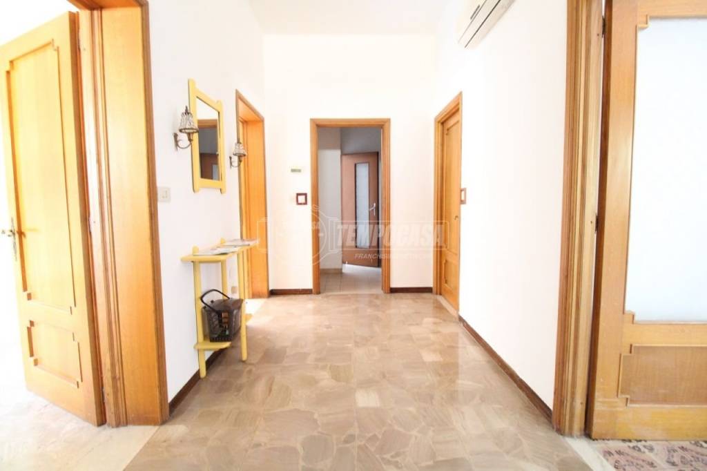 appartamento in vendita a Reggio nell'Emilia in zona Rosta Nuova