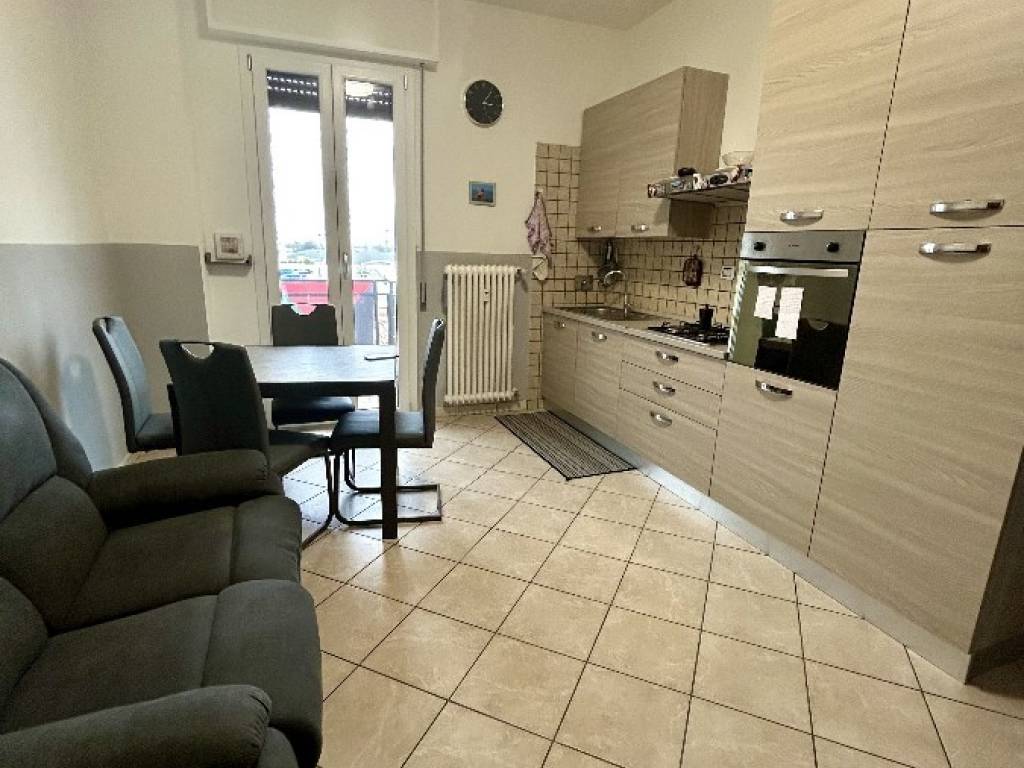 appartamento in vendita a Reggio nell'Emilia in zona Ospizio