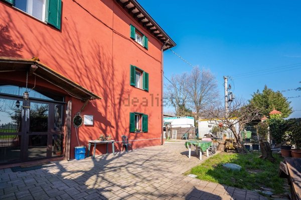 appartamento in vendita a Reggio nell'Emilia in zona Rosta Nuova