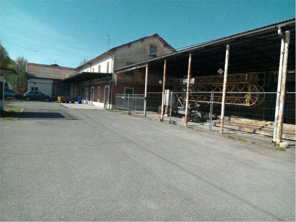 ufficio in vendita a Reggio nell'Emilia in zona Tribunale