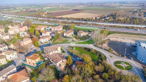 terreno agricolo in vendita a Reggio nell'Emilia in zona Roncocesi