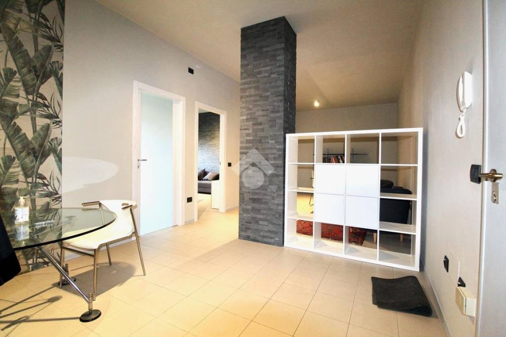 ufficio in vendita a Reggio nell'Emilia in zona Tribunale