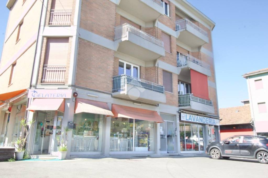 appartamento in vendita a Reggio nell'Emilia in zona Carrozzone