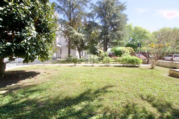 appartamento in vendita a Reggio nell'Emilia in zona Orologio