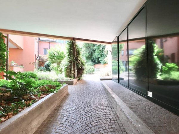 appartamento in vendita a Reggio nell'Emilia in zona Città Storica