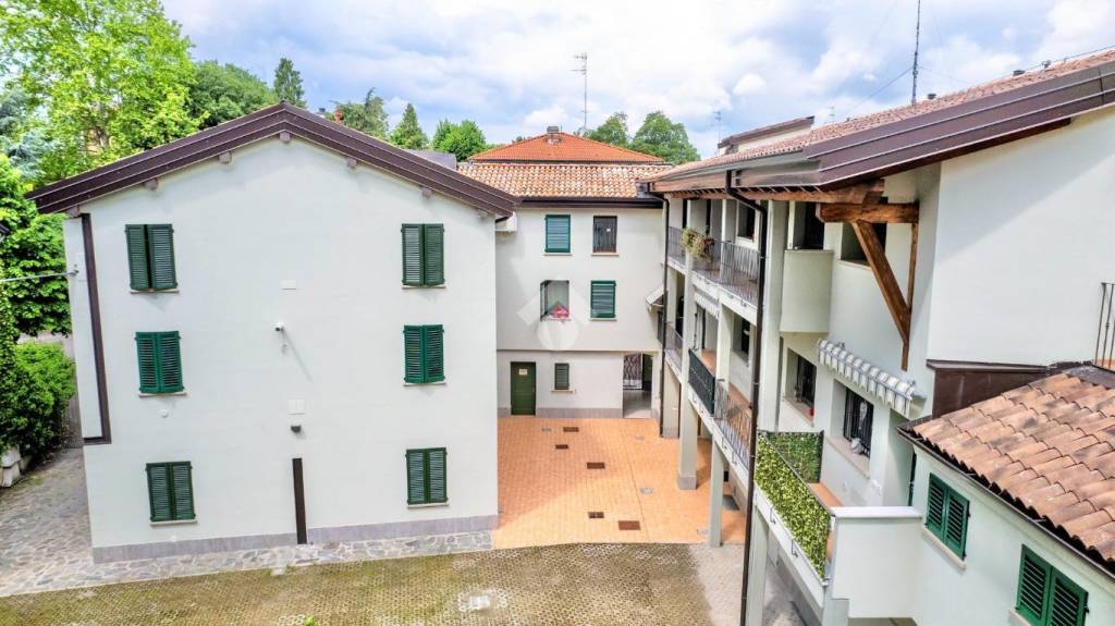 appartamento in vendita a Reggio nell'Emilia in zona Città Storica