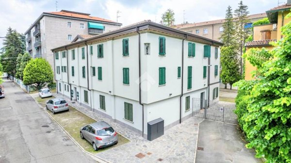 appartamento in vendita a Reggio nell'Emilia in zona Città Storica