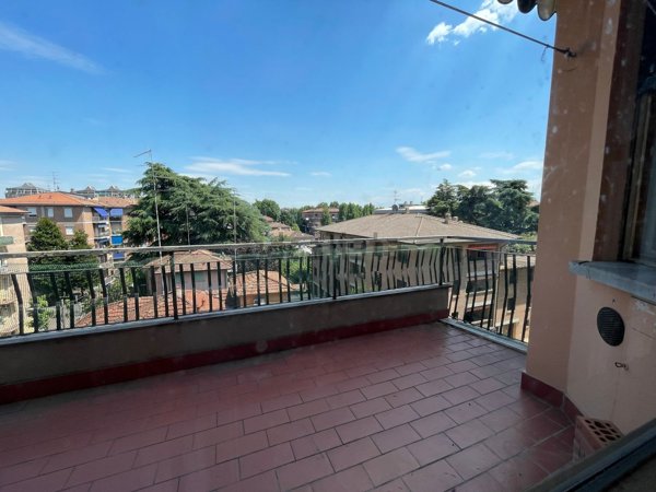 appartamento in vendita a Reggio nell'Emilia in zona Città Storica