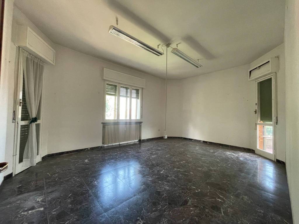 appartamento in vendita a Reggio nell'Emilia in zona Città Storica
