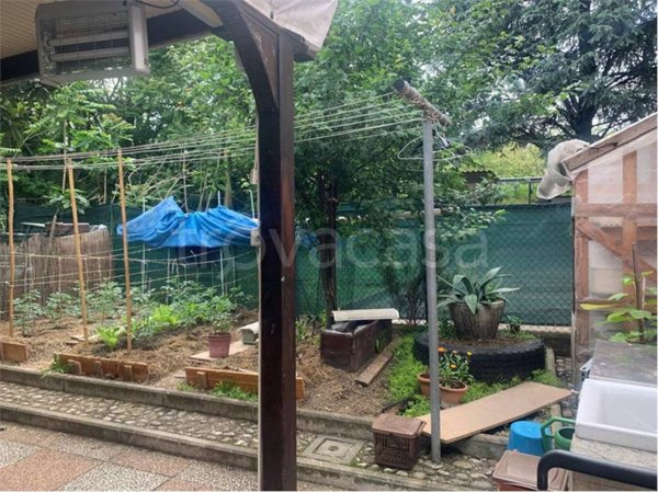 casa indipendente in vendita a Reggio nell'Emilia in zona Sesso