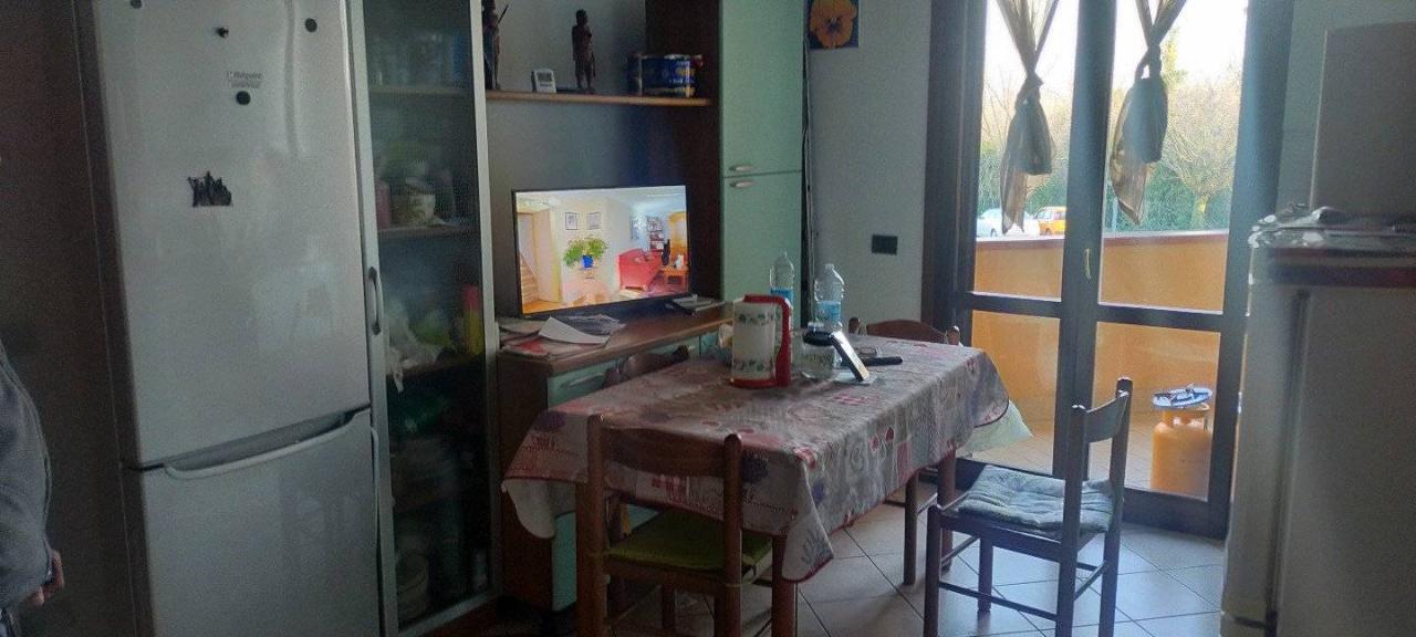 appartamento in vendita a Reggio nell'Emilia in zona Cavazzoli