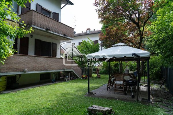 appartamento in vendita a Reggio nell'Emilia in zona Città Storica