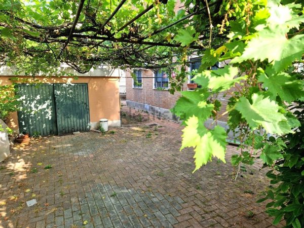 appartamento in vendita a Reggio nell'Emilia in zona Pappagnocca