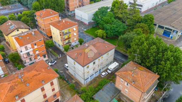 appartamento in vendita a Reggio nell'Emilia in zona Orologio