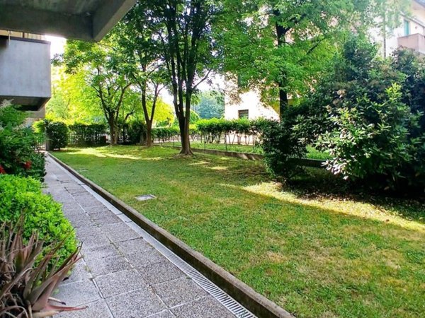 appartamento in vendita a Reggio nell'Emilia in zona Baragalla