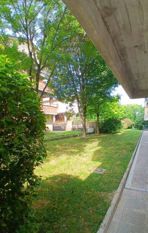 appartamento in vendita a Reggio nell'Emilia in zona Roncina