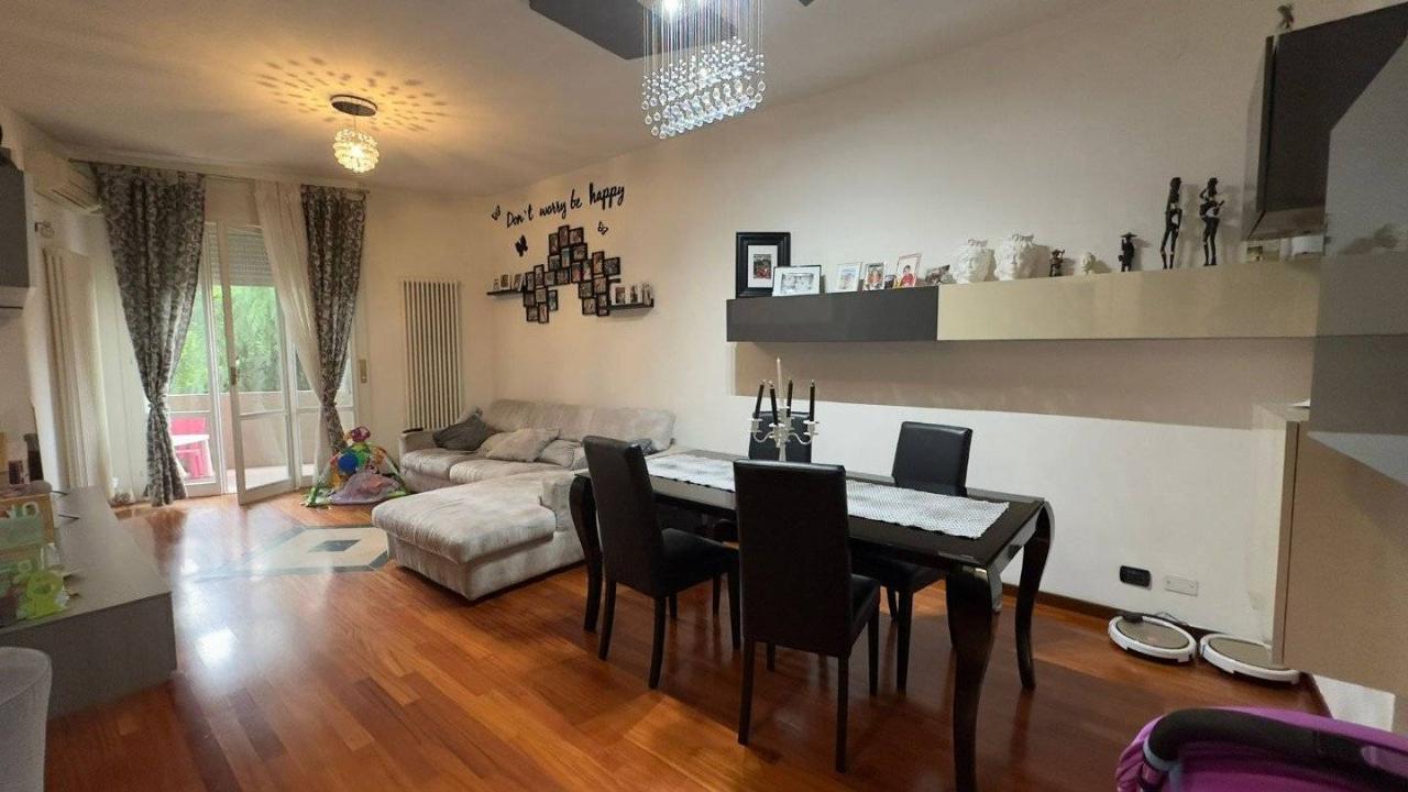 appartamento in vendita a Reggio nell'Emilia in zona Città Storica