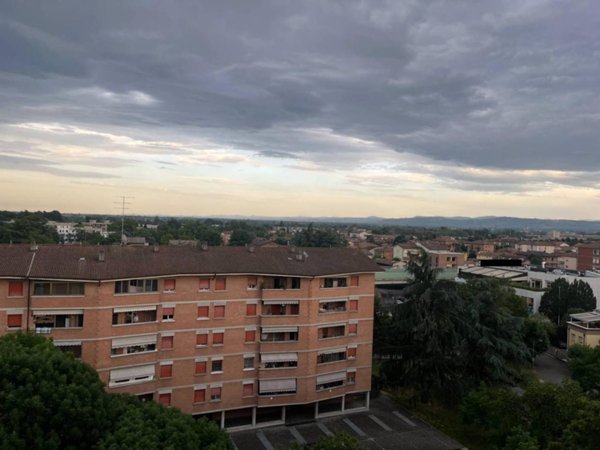appartamento in vendita a Reggio nell'Emilia in zona Città Storica