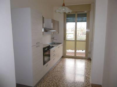 appartamento in vendita a Reggio nell'Emilia in zona Ospizio