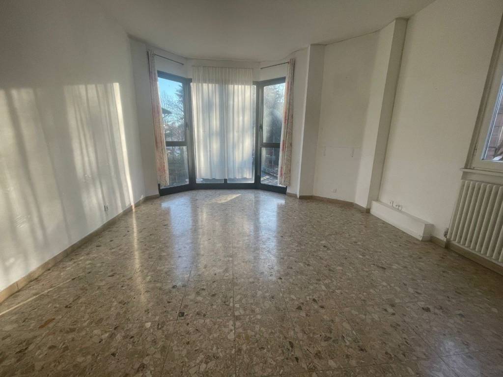 appartamento in vendita a Reggio nell'Emilia in zona Città Storica