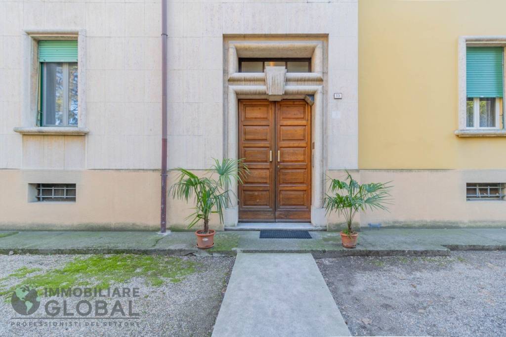 appartamento in vendita a Reggio nell'Emilia in zona Gattaglio
