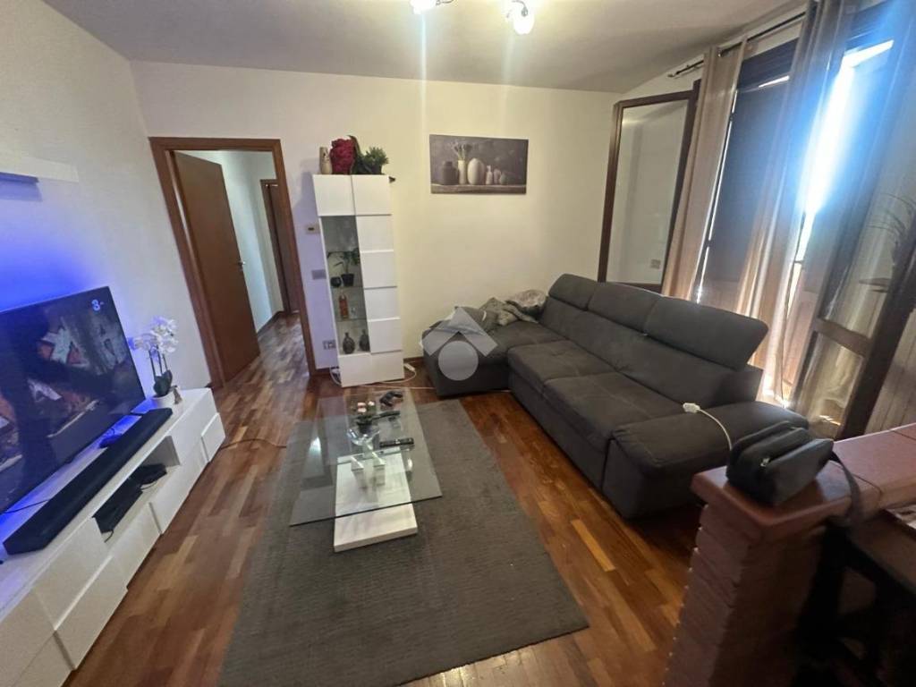appartamento in vendita a Reggio nell'Emilia in zona Pieve Modolena