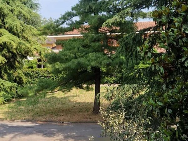 appartamento in vendita a Reggio nell'Emilia in zona Città Storica
