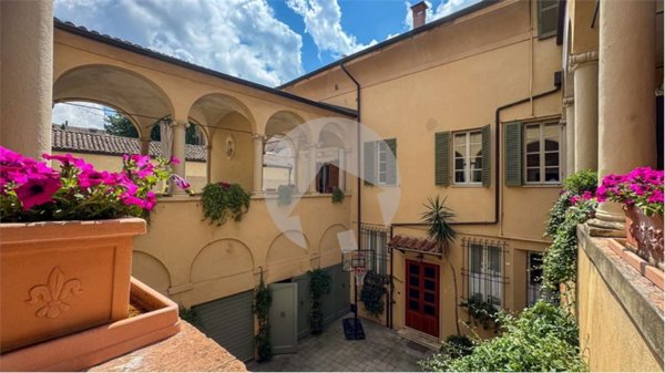 appartamento in vendita a Reggio nell'Emilia in zona Città Storica