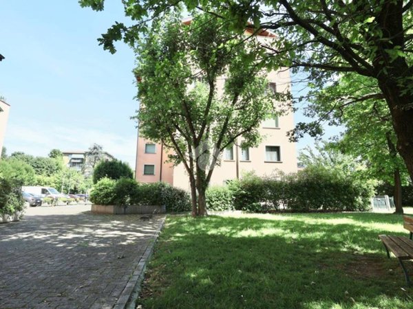 appartamento in vendita a Reggio nell'Emilia in zona Orologio